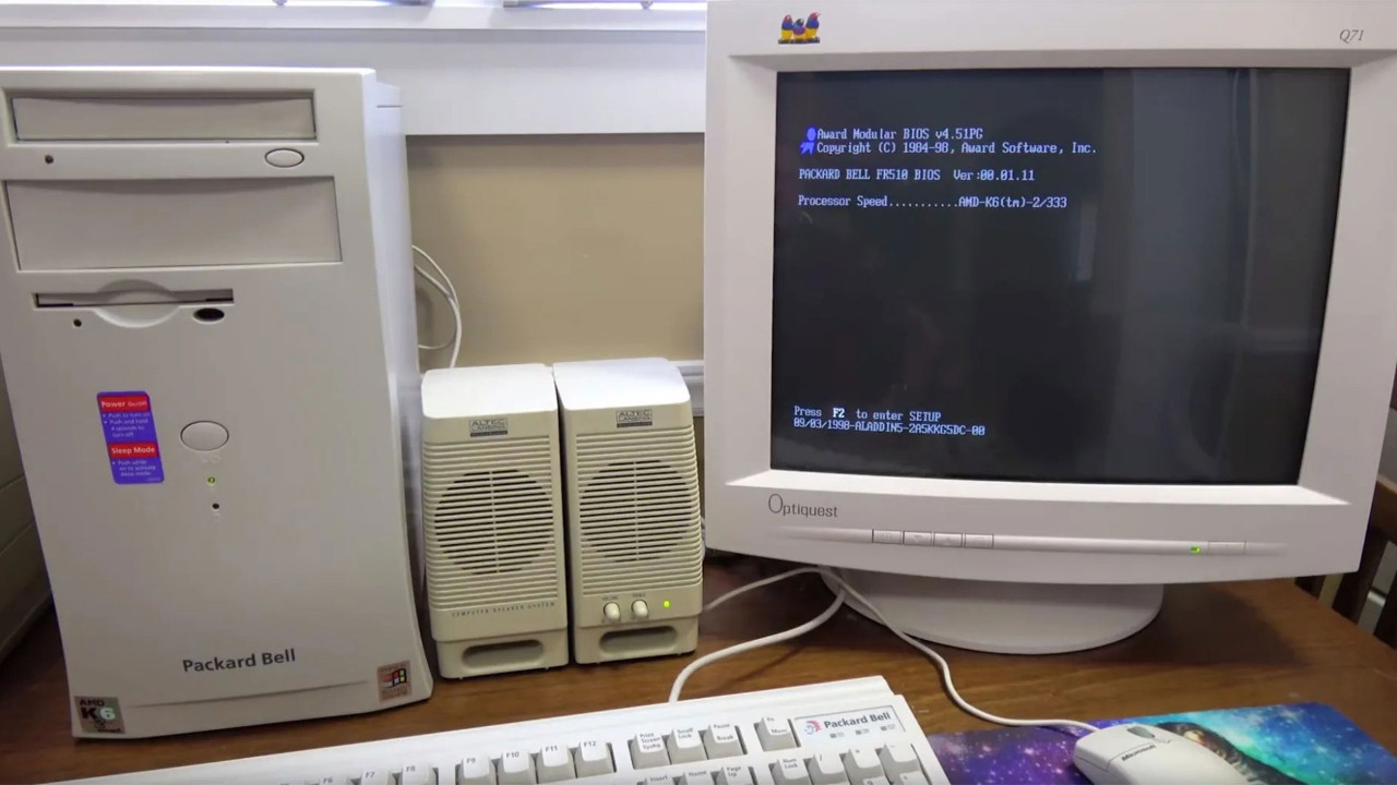 90'ların efsane bilgisayar markası Packard Bell geri döndü
